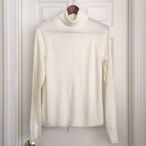 Karen Scott Top Size Large Cream Turtleneck Long Sleeves NWOT